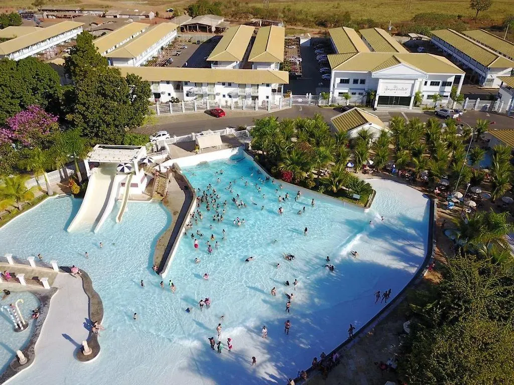 L'Acqua Diroma Oficial - Parque Com Piscina De Ondas Exclusiva 卡达斯诺瓦斯 公寓式酒店