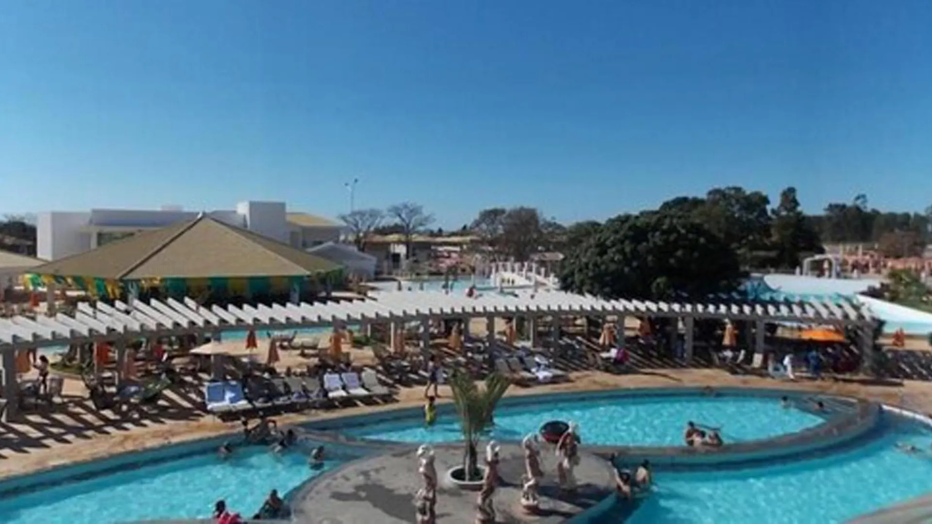 公寓式酒店 L'Acqua Diroma Oficial - Parque Com Piscina De Ondas Exclusiva 卡达斯诺瓦斯