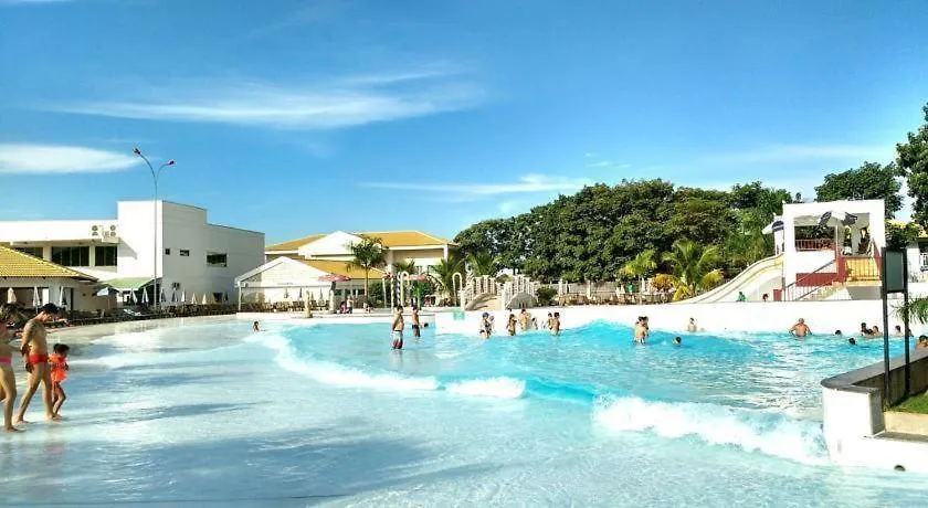 Lacqua diRoma - Ótimas Suítes - Resort com Piscina de ondas Caldas Novas Apart-hotel