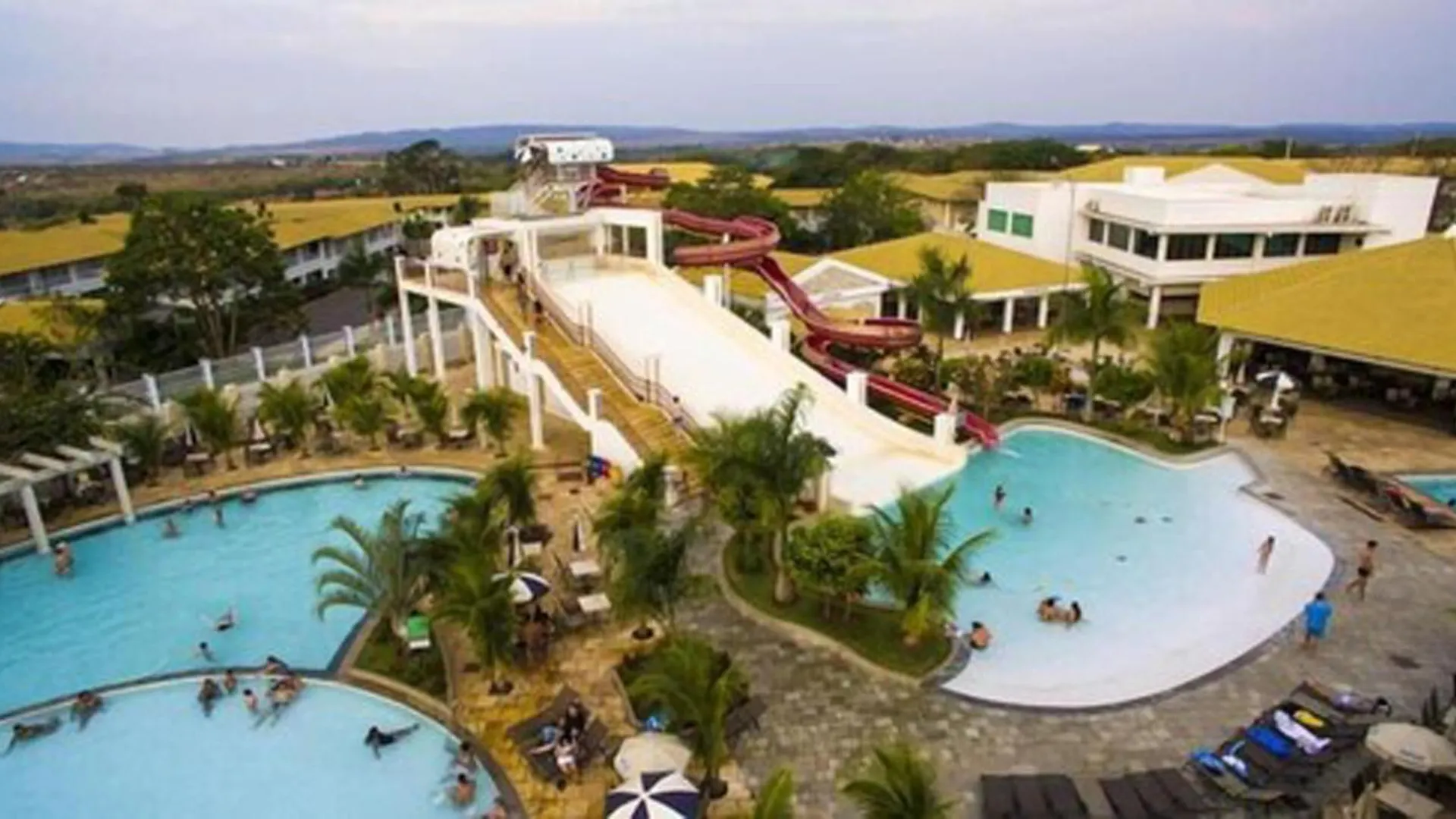 Lacqua diRoma - Ótimas Suítes - Resort com Piscina de ondas Caldas Novas Brasil